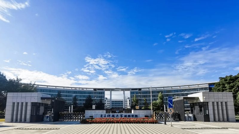 工业级PCB双面板：揭秘其价格背后的考量因素**